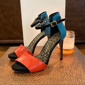 Jessica Simpson two-tone heels. Size 6